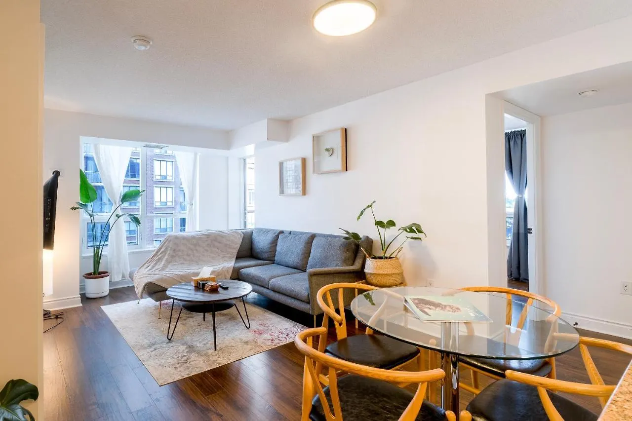 Near Yonge Finch Subway 2Bed 2Bath Condo Free Parking Торонто