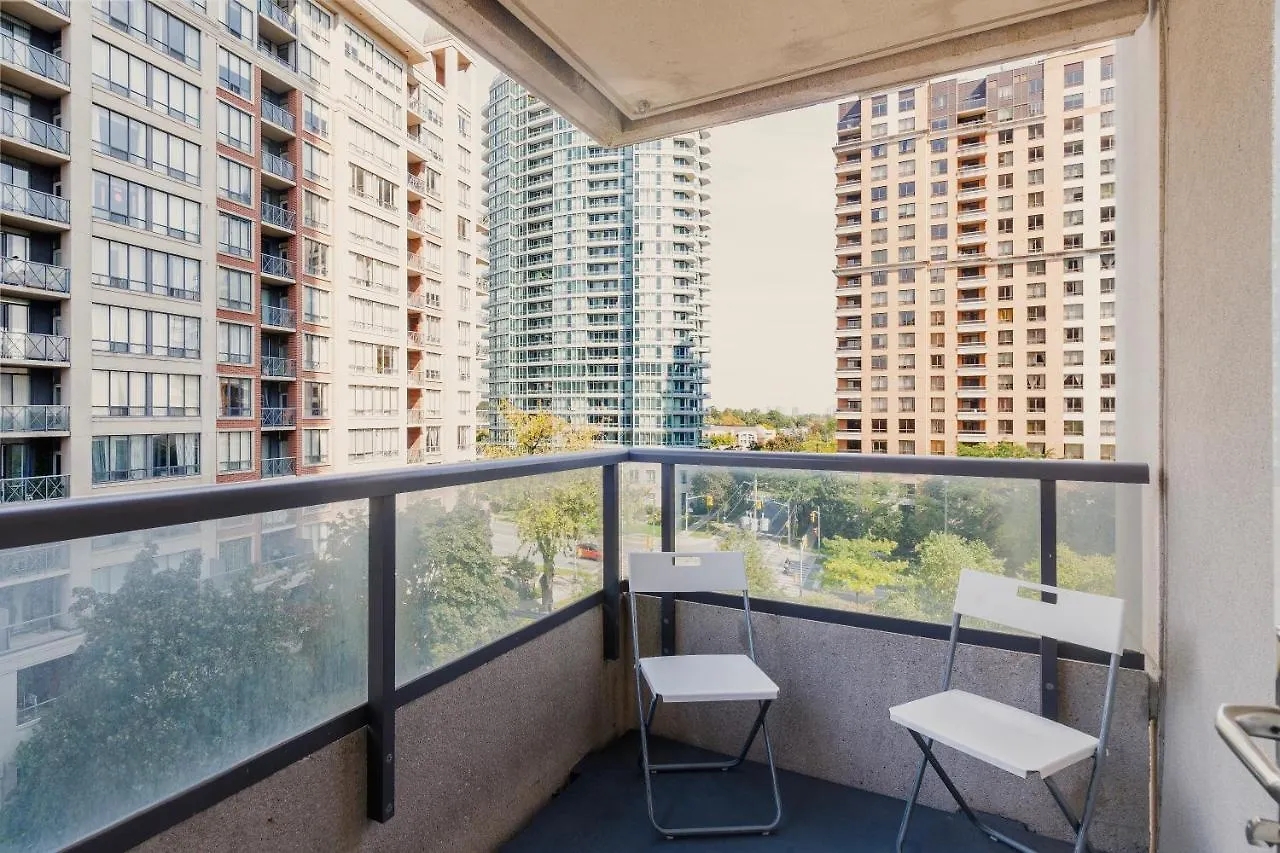 Near Yonge Finch Subway 2Bed 2Bath Condo Free Parking Торонто